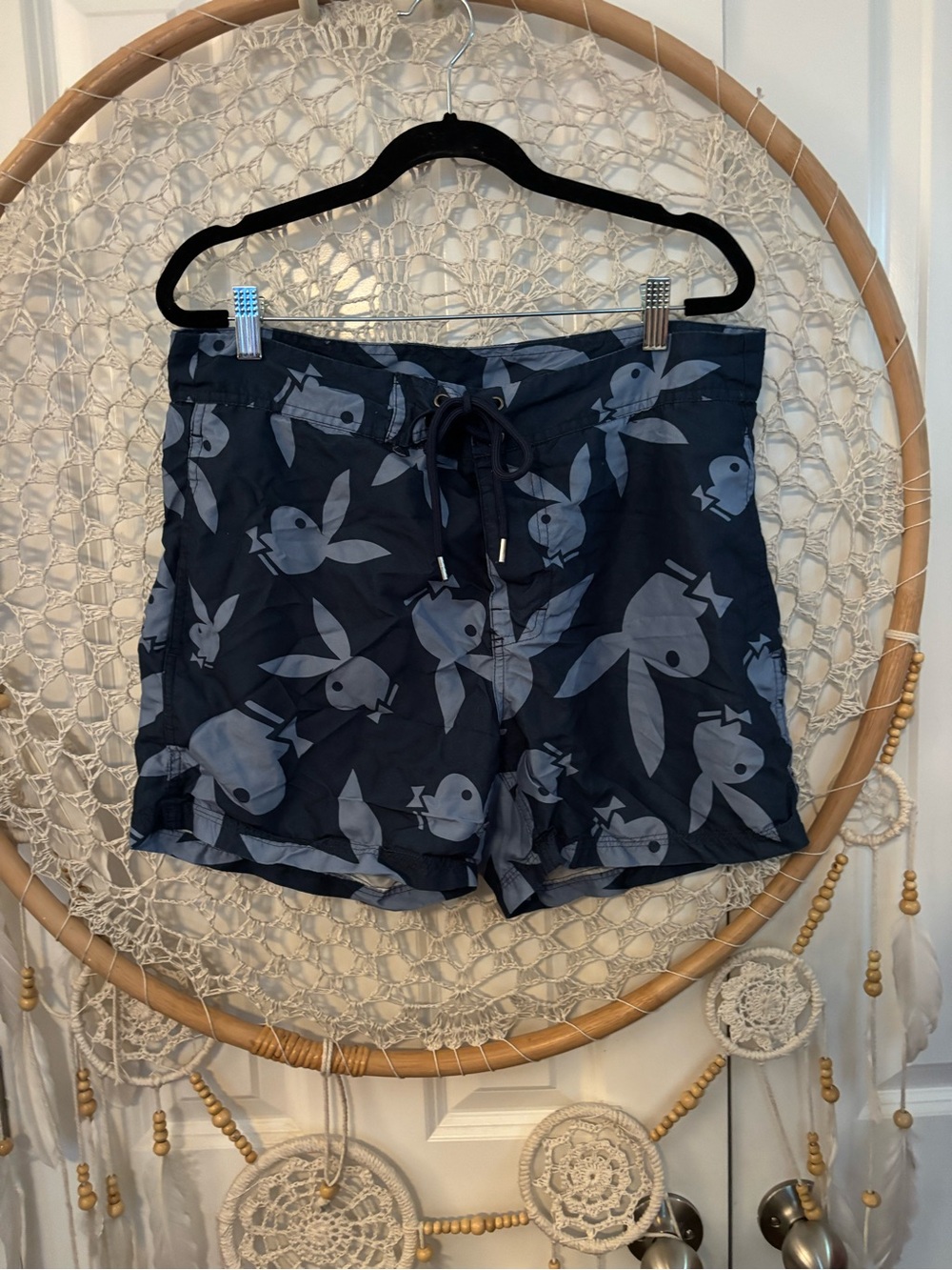 PLAYBOY Blue Men’s Board Shorts with all over bunny print Size Medium A00424